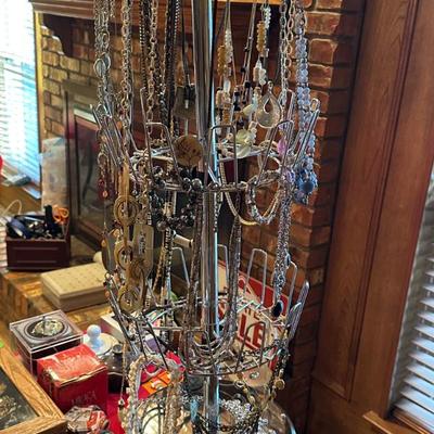 Sale Photo Thumbnail #83