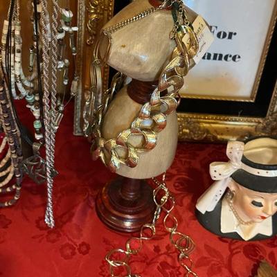 Sale Photo Thumbnail #106