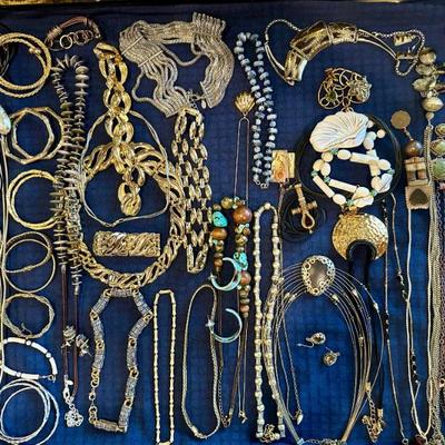 Sale Photo Thumbnail #57