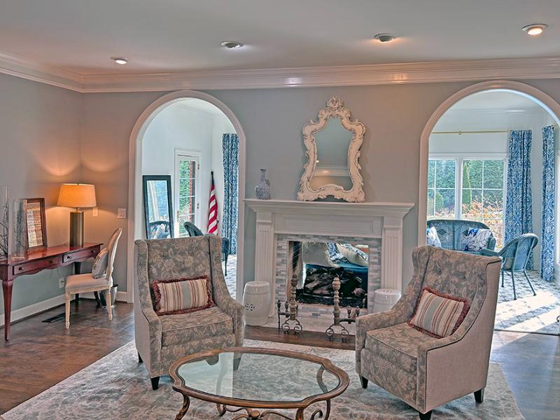 Sale Photo Thumbnail #78