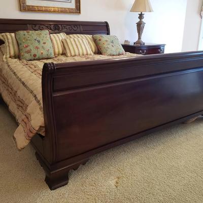 Mahogany Sleigh Bed Complete with Frames, Mattress & Bedding