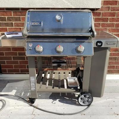 Weber Genesis II Stainless Steel 3-Burner Gas Grill