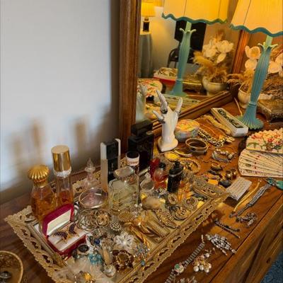 Sale Photo Thumbnail #45