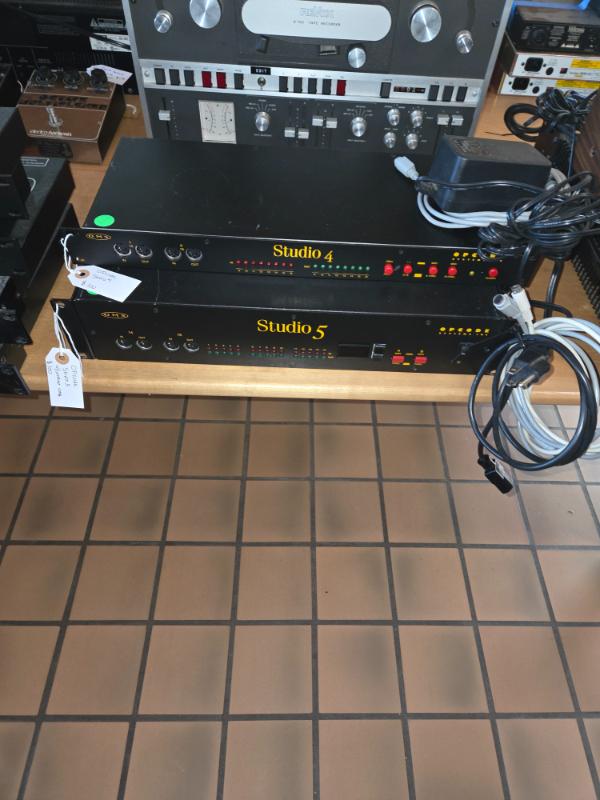 Sale Photo Thumbnail #3