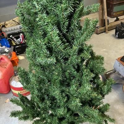 5’ Artificial Christmas Tree With Stand 