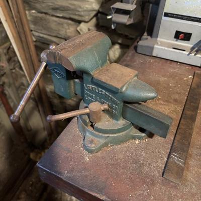 Sale Photo Thumbnail #100