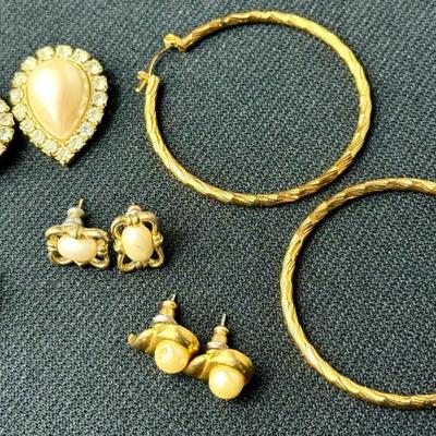 Sale Photo Thumbnail #25