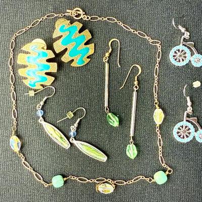 Sale Photo Thumbnail #45