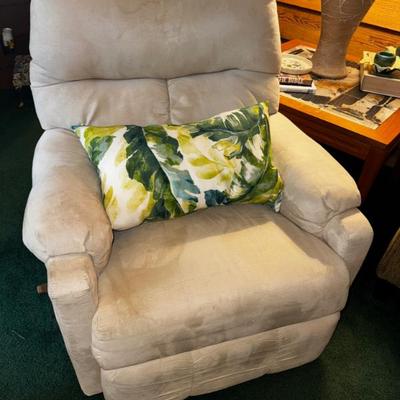 Sale Photo Thumbnail #87