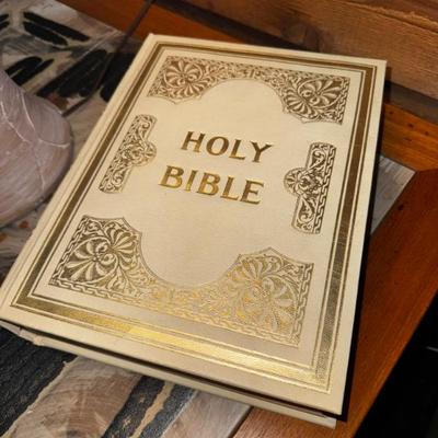 Sale Photo Thumbnail #86