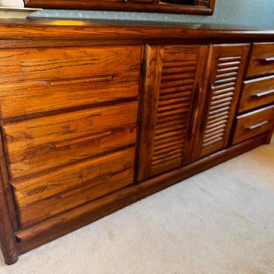 Sale Photo Thumbnail #142