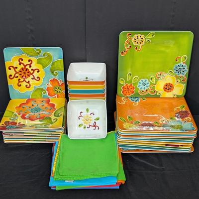 Laurie Gates Colorful Floral Melamine Dinnerware & Napkin Lot