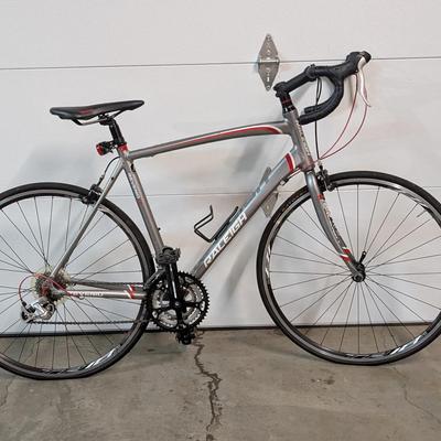 Raleigh Revenio 1.0 Road Bike with Shimano Components
