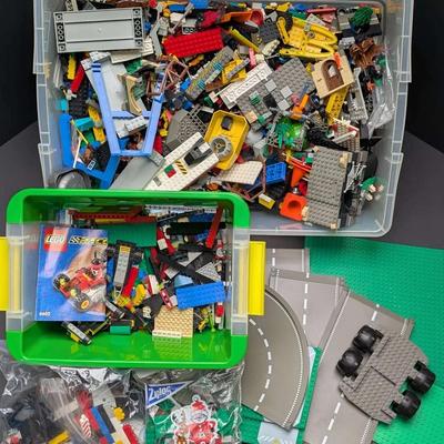 Large Mixed LEGO Brick Lot with Road Plates, Baseplates & Accessories