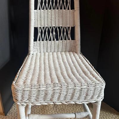White Wicker Chair – Vintage Cottage Style