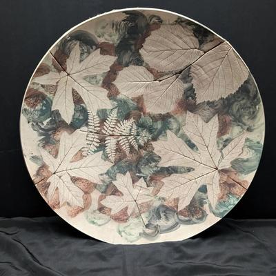 Decorative Leaf Pattern Wall Plate, 18" Diameter