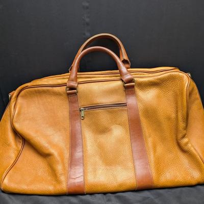 PWG Genuine Leather Duffel Bag – Brown Travel Bag with Handles & Zipper Closure