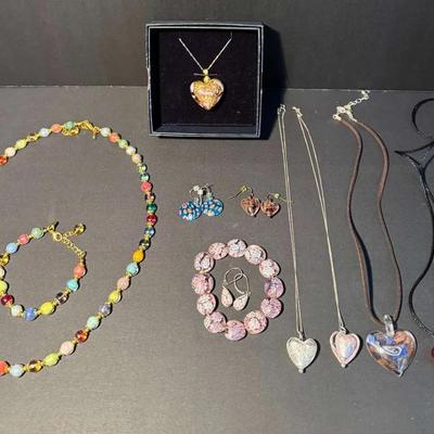 Murano-Style Glass Jewelry Lot – Heart Pendants, Beads & Earrings