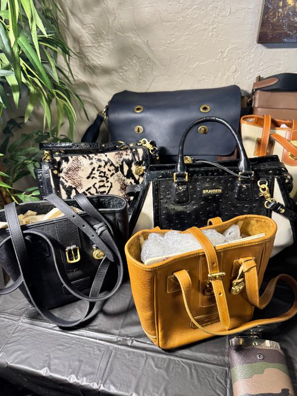 Sale Photo Thumbnail #43