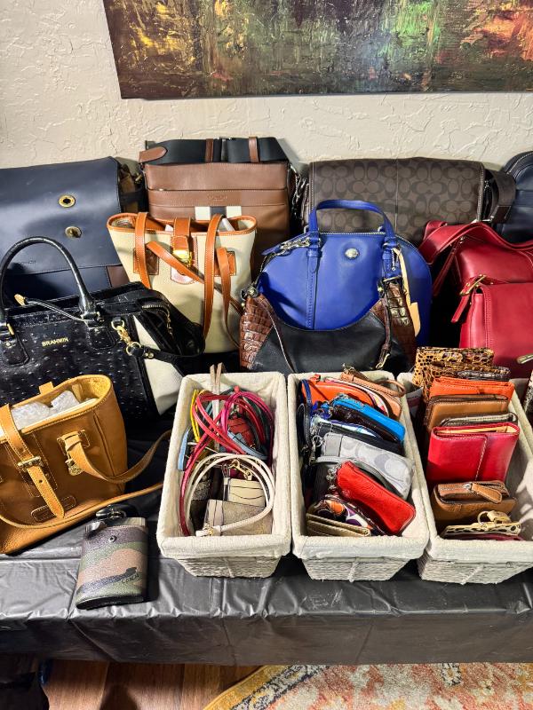 Sale Photo Thumbnail #44