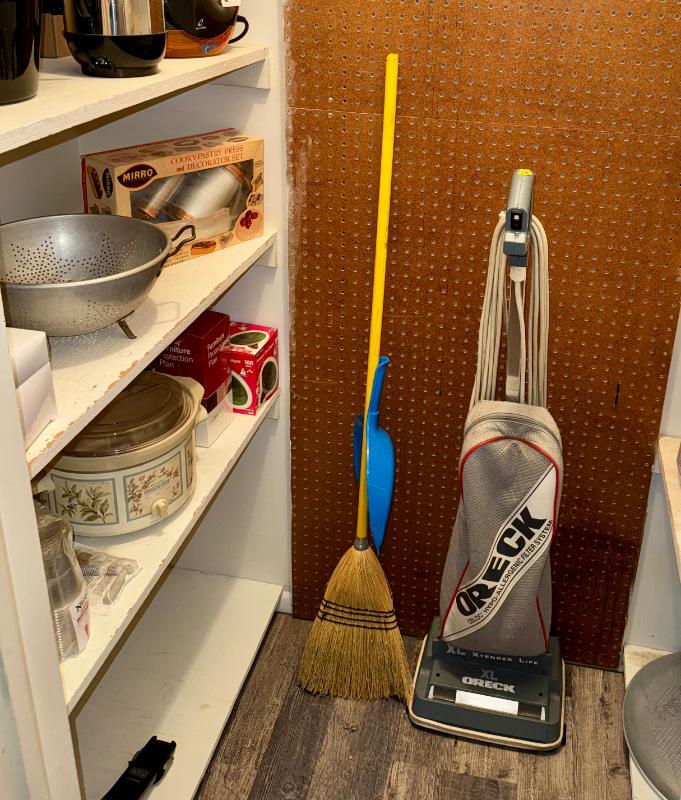 Sale Photo Thumbnail #15