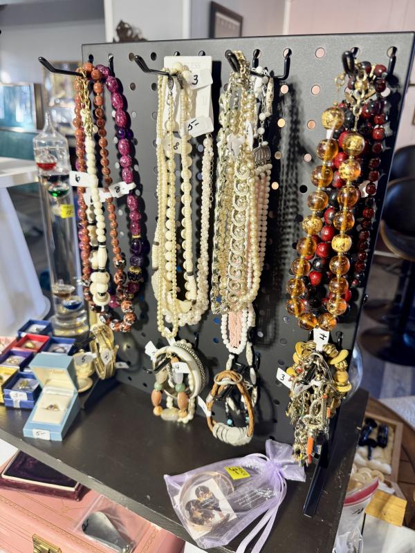 Sale Photo Thumbnail #21