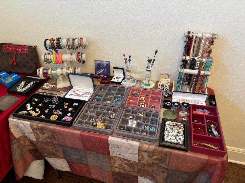 Sale Photo Thumbnail #2