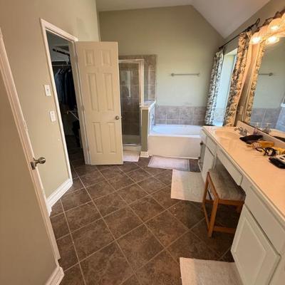 Sale Photo Thumbnail #113