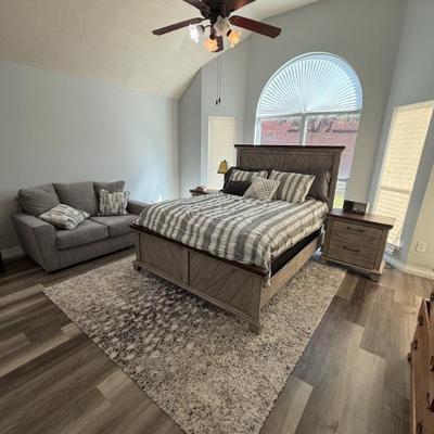 Sale Photo Thumbnail #15