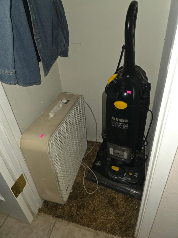 Sale Photo Thumbnail #11