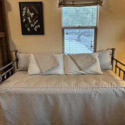 Sale Photo Thumbnail #77