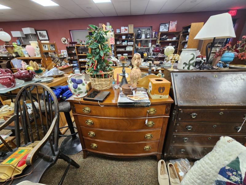 Sale Photo Thumbnail #44