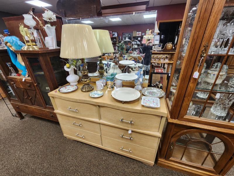 Sale Photo Thumbnail #45