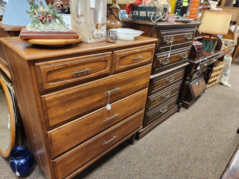 Sale Photo Thumbnail #24