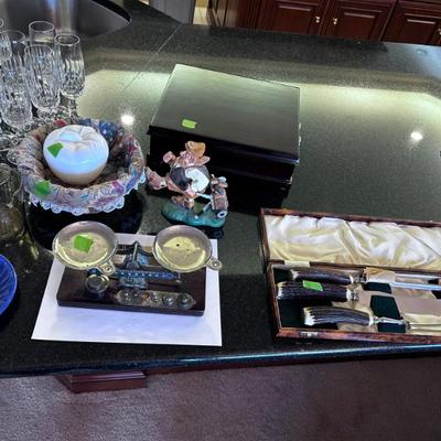 Sale Photo Thumbnail #77