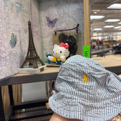 Sale Photo Thumbnail #233