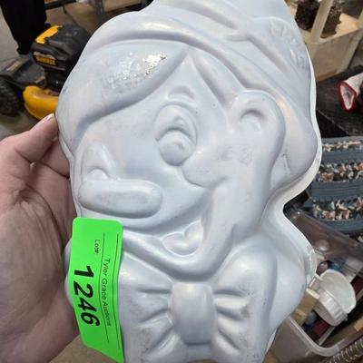 Sale Photo Thumbnail #248