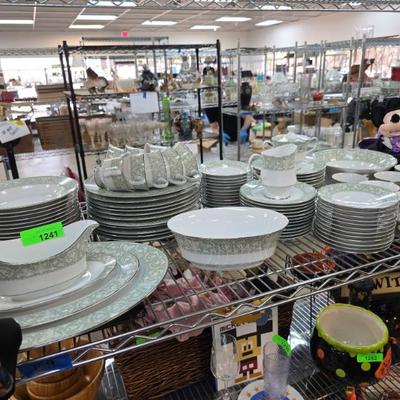 Sale Photo Thumbnail #243