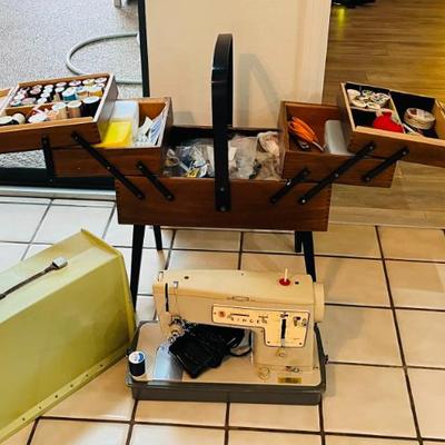 Sale Photo Thumbnail #12