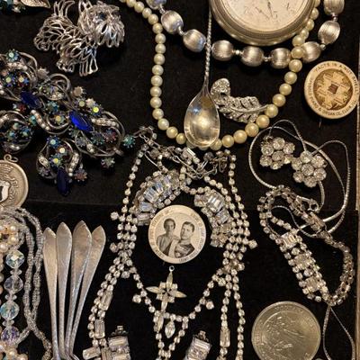 Sale Photo Thumbnail #153