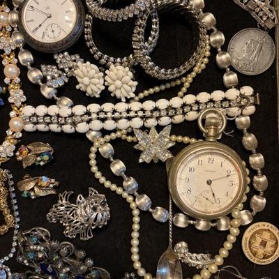 Sale Photo Thumbnail #148