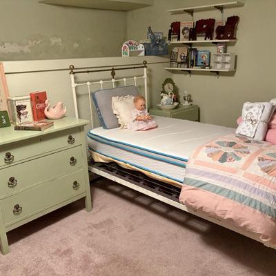 Sale Photo Thumbnail #50