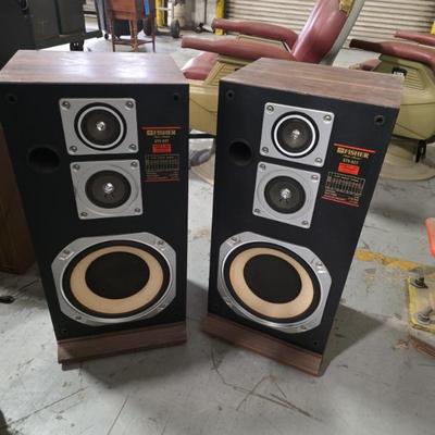 Sale Photo Thumbnail #272