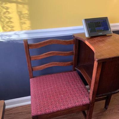 Sale Photo Thumbnail #17: Telephone desk