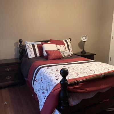 Sale Photo Thumbnail #10: Bedroom furniture set