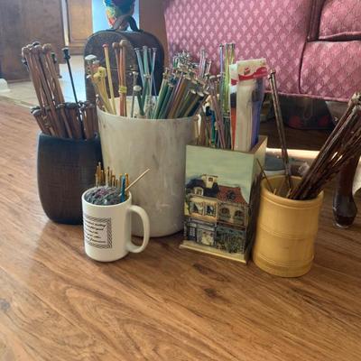 Sale Photo Thumbnail #26: Knitting needles
