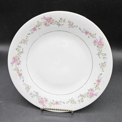 Lynns Fine China Collection-Service For 8