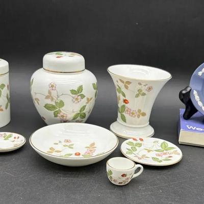 (7) Collectible Wedgewood China Pieces
