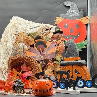 Mystery Lot of Halloween/Fall items