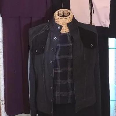 Very Special Sets & Separates - Women's Clothing From St. John, Ungaro, & Nieman Marcus 